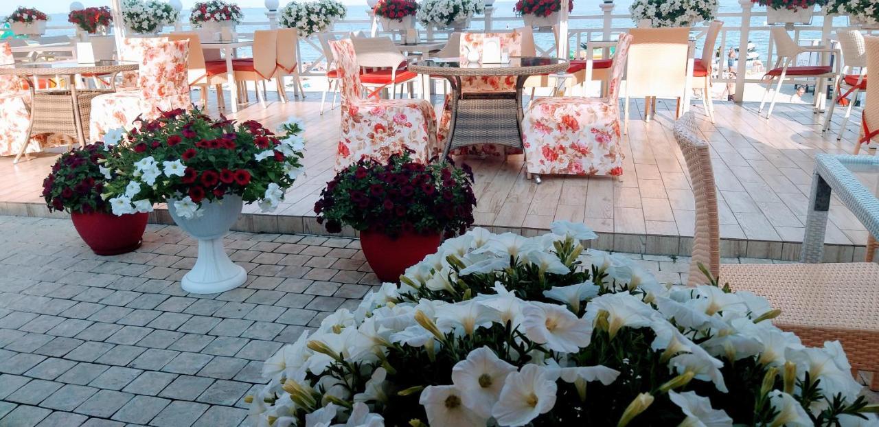 Shalanda Hotel Одеса Екстериор снимка