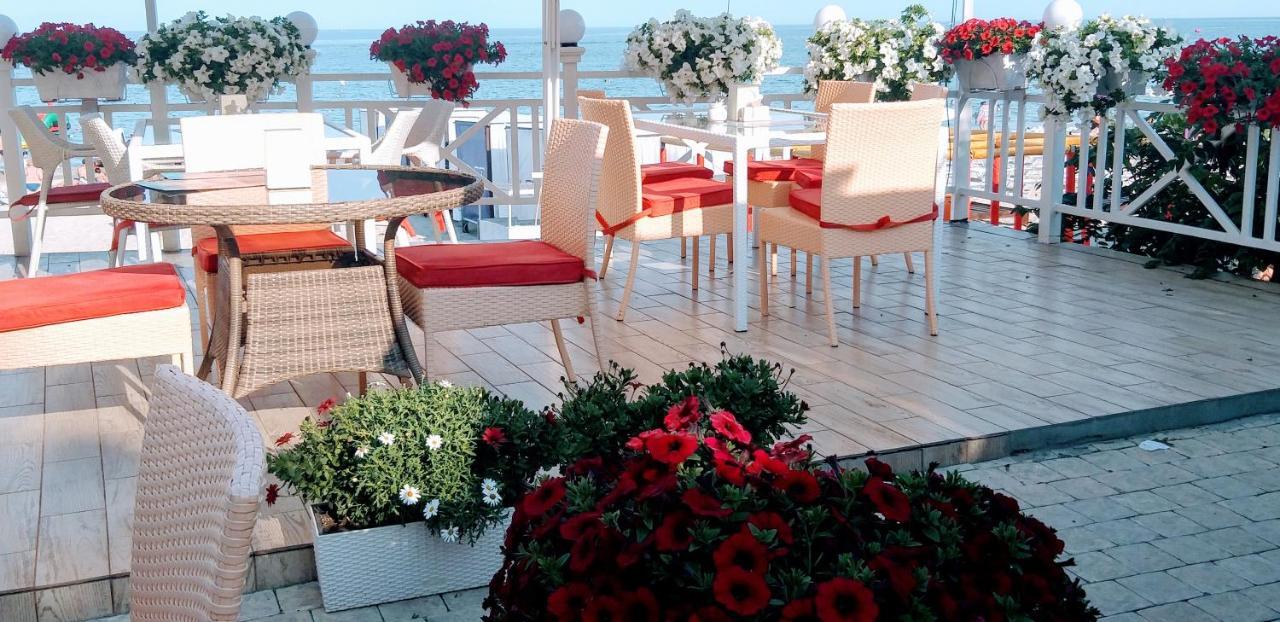 Shalanda Hotel Одеса Екстериор снимка