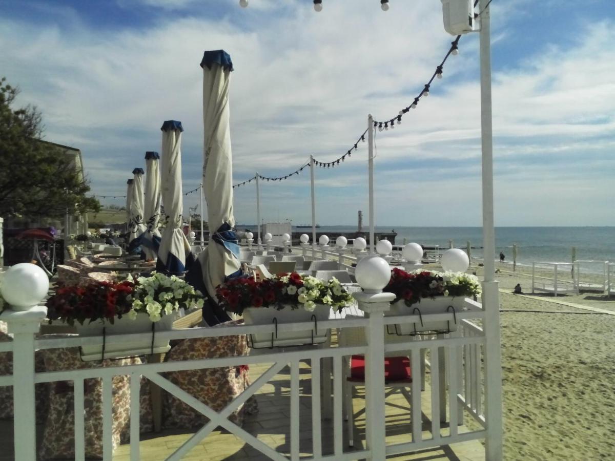 Shalanda Hotel Одеса Екстериор снимка