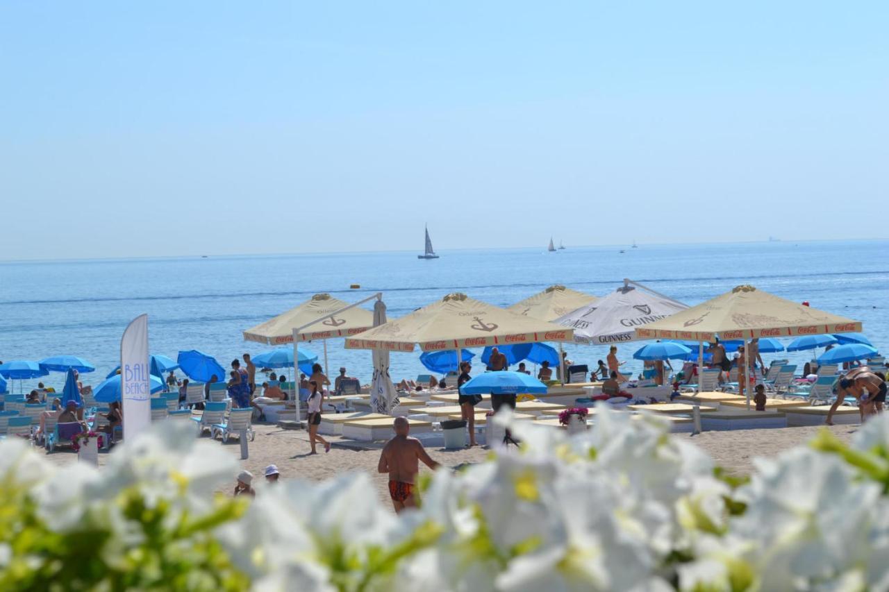 Shalanda Hotel Одеса Екстериор снимка